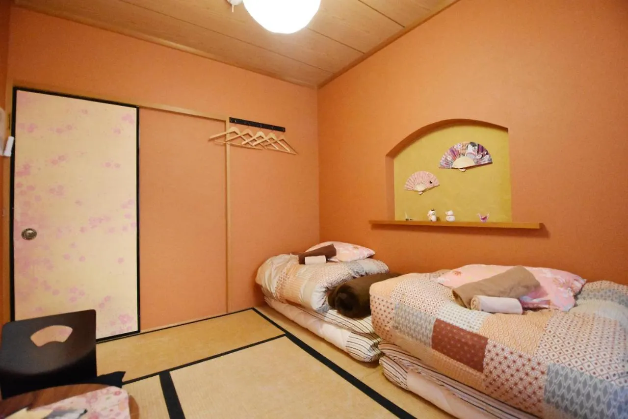 Sakura Hotel Kyoto 2*,